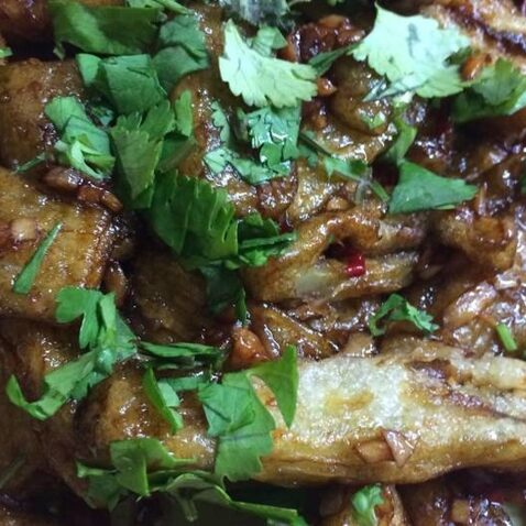 Баклажаны с мясом кинзой в соусе (55)